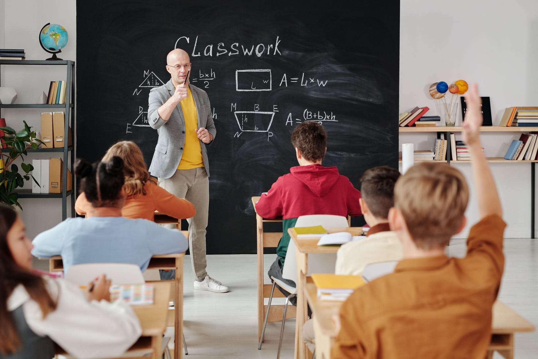 teacher asking a question to the class: should I homeschool my child?