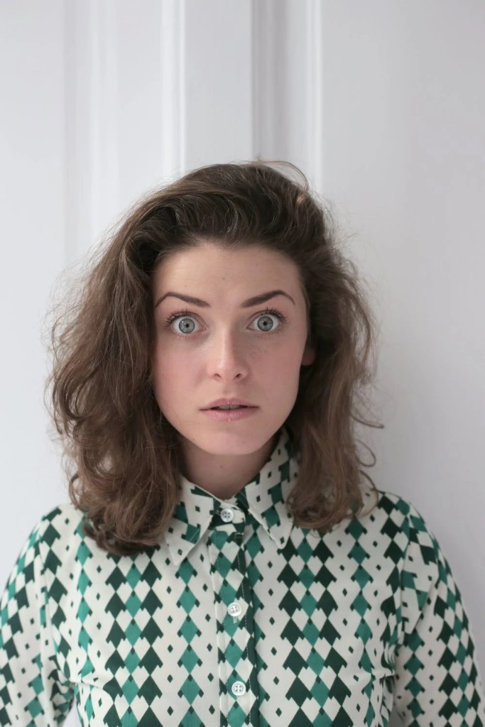 Overwhelmed homeschool mom: decluttering your homeschool mama mind